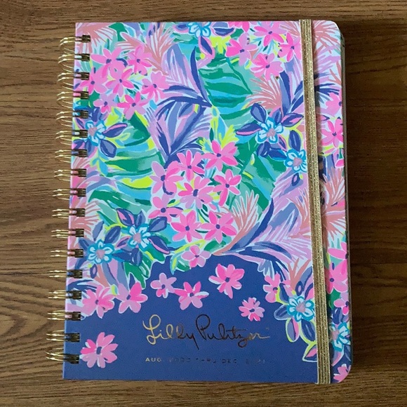 Lilly Pulitzer Office Lilly Pulitzer 7mo Planner Poshmark